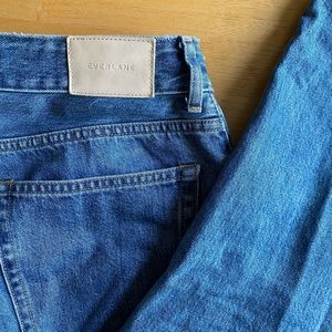 Everlane- Curvy 90s Cheeky Straight Jean